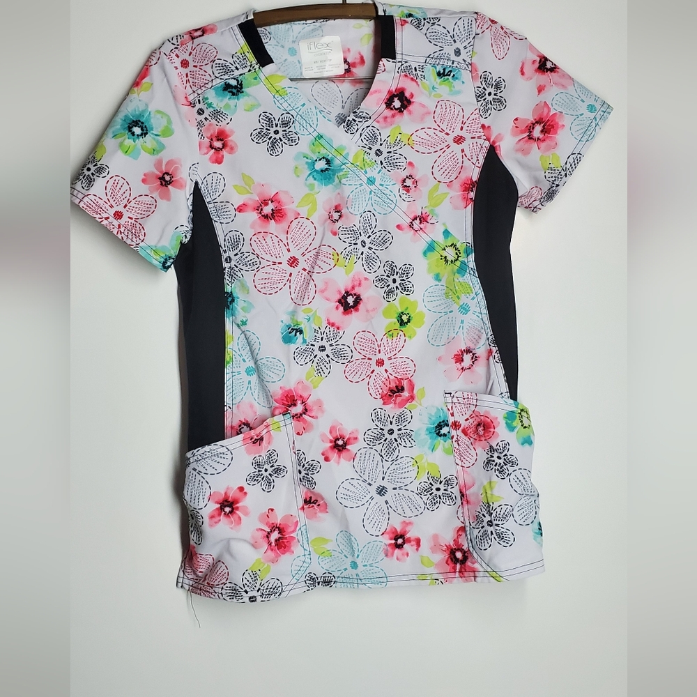 IFlex Cherokee Women's Floral Medical Scrub Shirt with knit panel.  Size XS